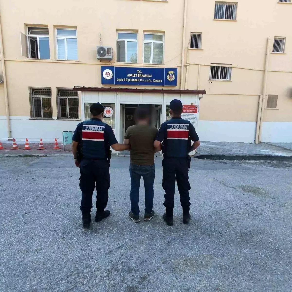 Uşak\'ta 11 Aranan Şahıs Yakalandı