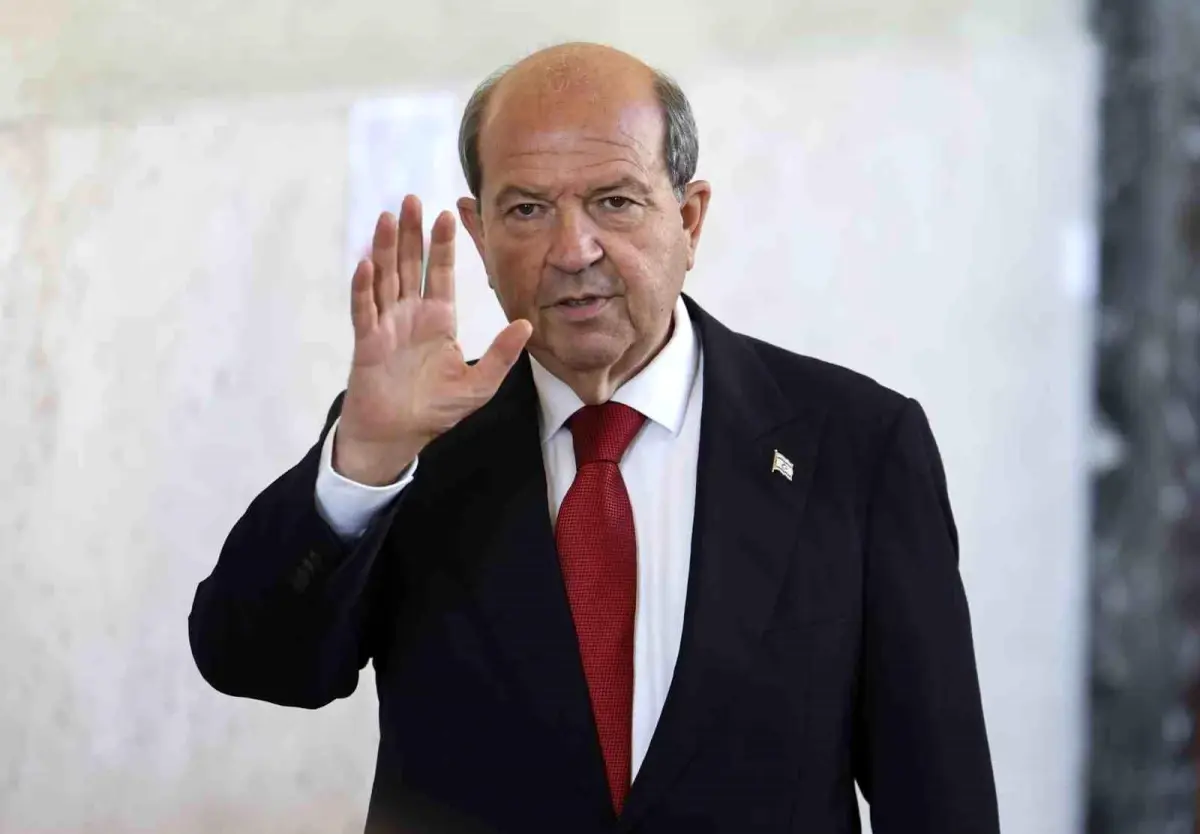 KKTC Cumhurbaşkanı Tatar\'dan GRKY\'nin askeri törenine sert tepki: "Rum tahakkümüne bu topraklarda yer yoktur"