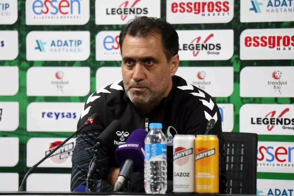 Sakaryaspor Teknik Direktörü İstifasını Sunduklarını Açıkladı