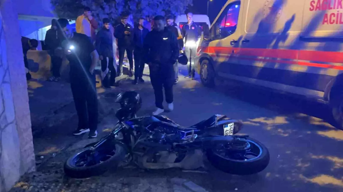 Tekirdağ\'da filmleri aratmayan kovalamaca kazayla bitti: 2 yaralı