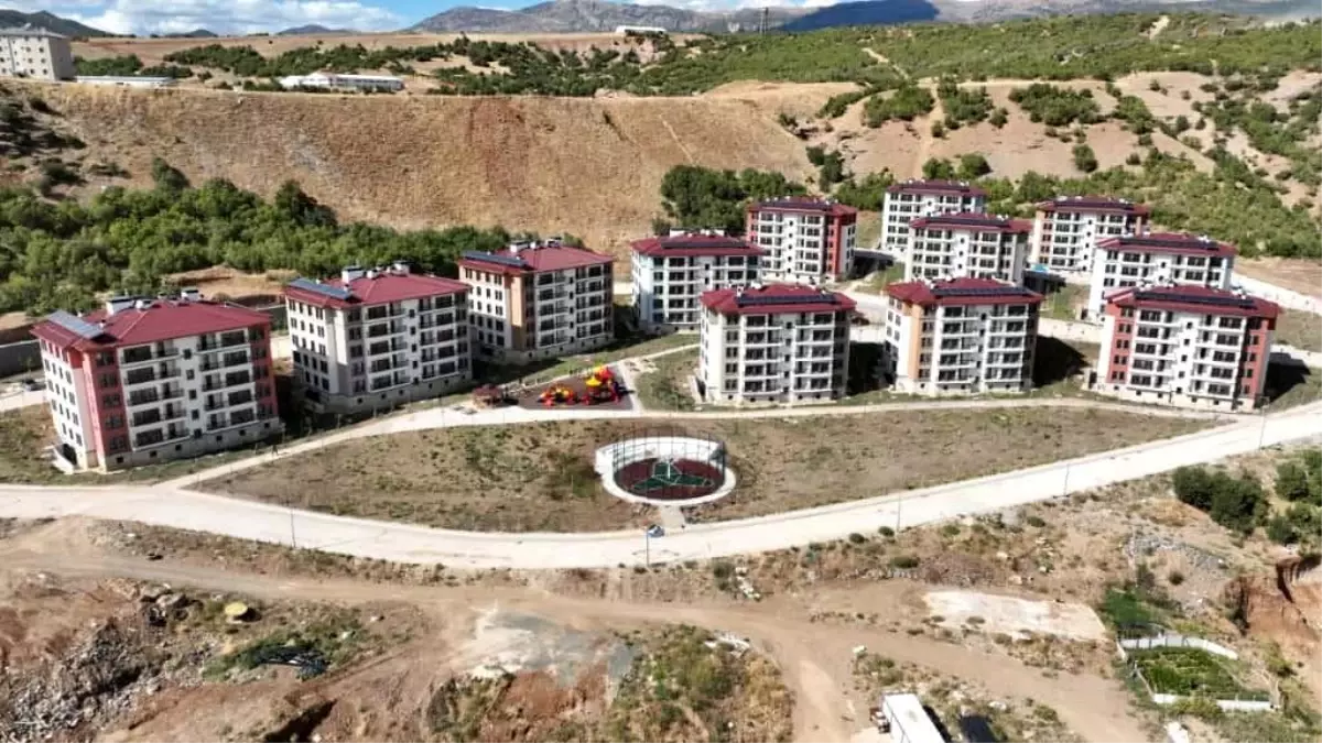 Tunceli\'de TOKİ Tarafından 214 Yeni Konut ve 3 Dükkan Tamamlandı