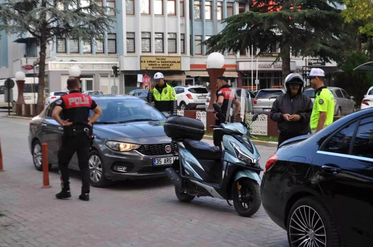 Yalvaç\'ta Huzur Uygulaması: 167 Sorgu, 75 Araç Denetimi