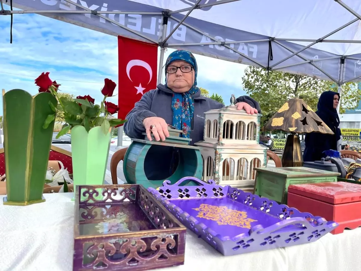 Yaşlılar Günü\'nde El Emeği Sergisi