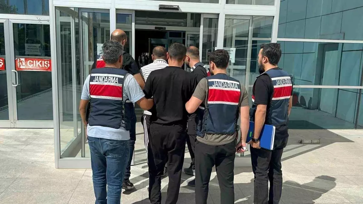 Adıyaman\'da DAEŞ Operasyonu: 2 Şahıs Gözaltında