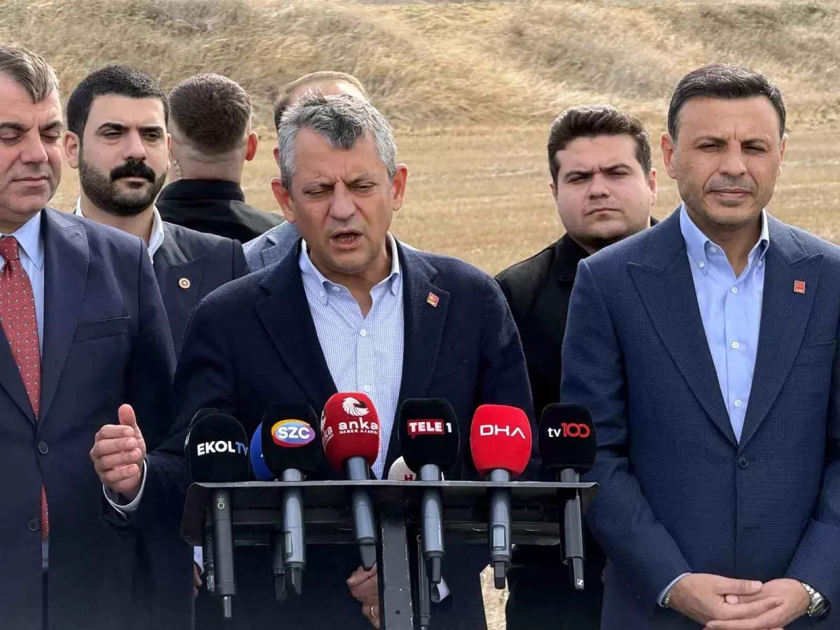 CHP Genel Başkanı Özgür Özel\'den İsrail\'e Sert Eleştiriler