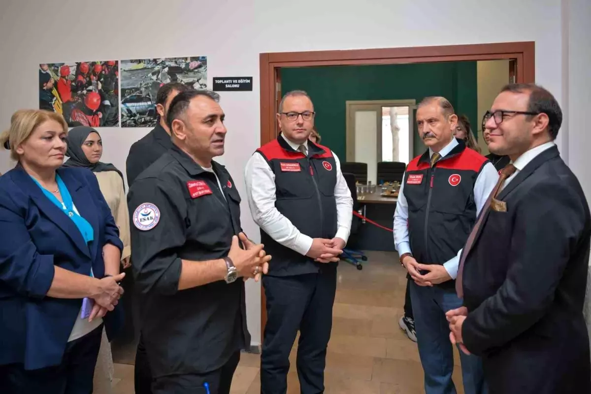 Esenyurt\'ta İlk Yardım Eğitim Merkezi Açıldı
