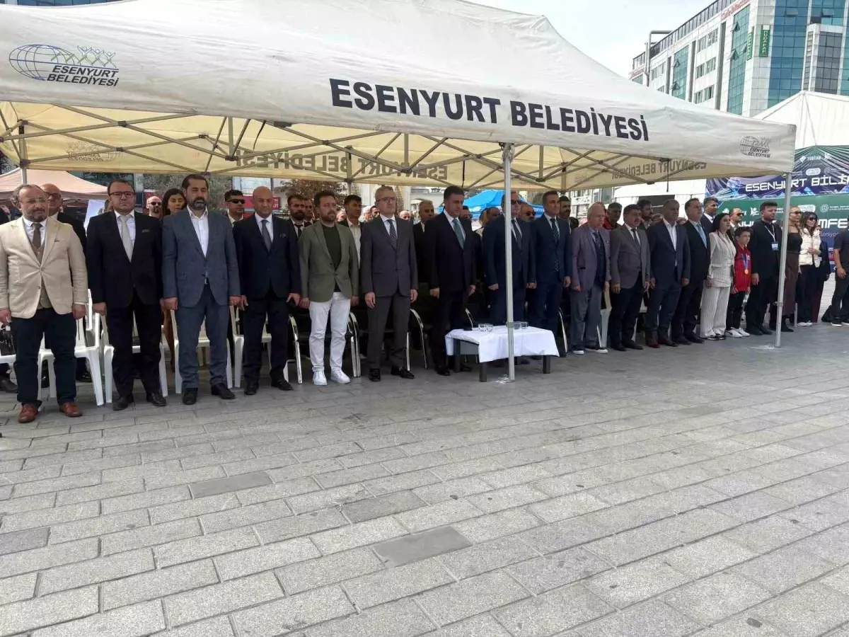 Esenyurt\'ta bilim rüzgarı: Esenyurt BilimFest başladı