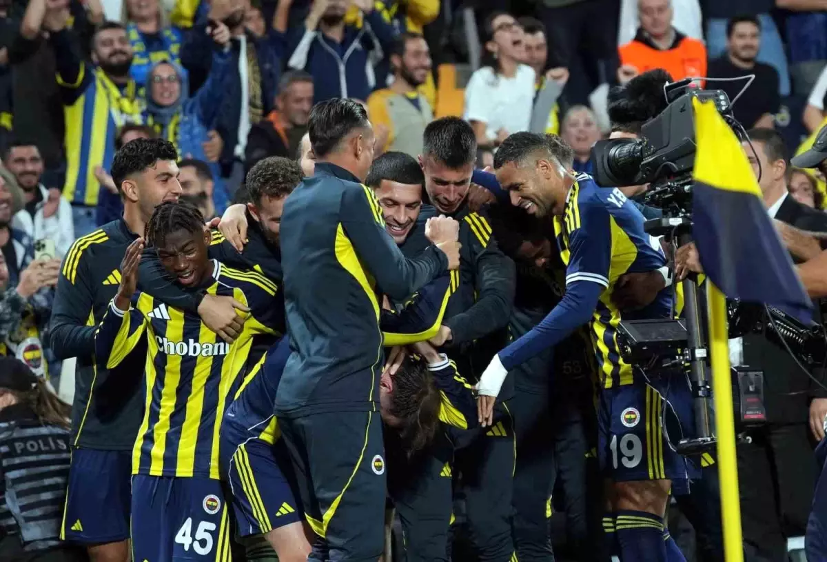 Fenerbahçe, Nice\'i 2-1 Yenerek İlk Galibiyetini Aldı