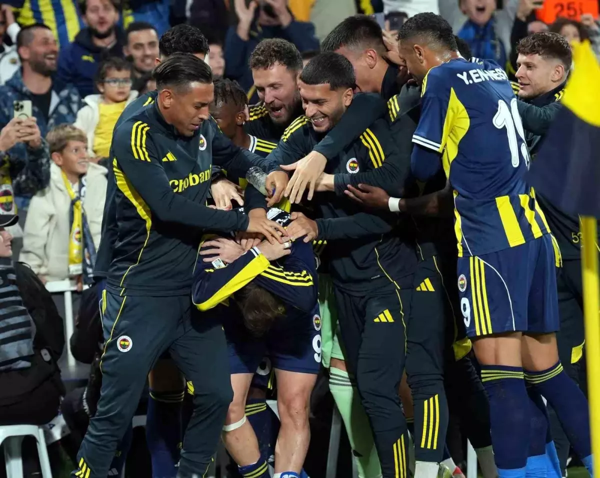 Fenerbahçe, Nice\'i 2-1 Yenerek 5. Galibiyetini Aldı