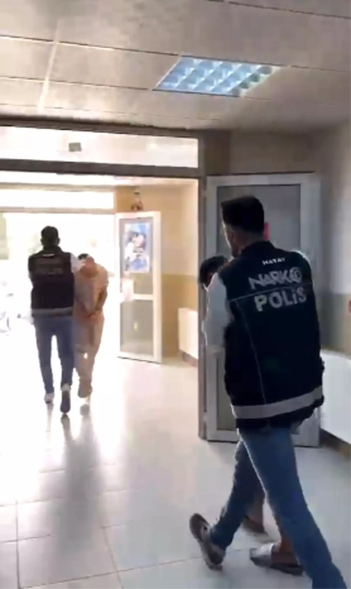 Hatay\'da Uyuşturucu Operasyonu: 1.85 kg Metamfetamin Ele Geçirildi