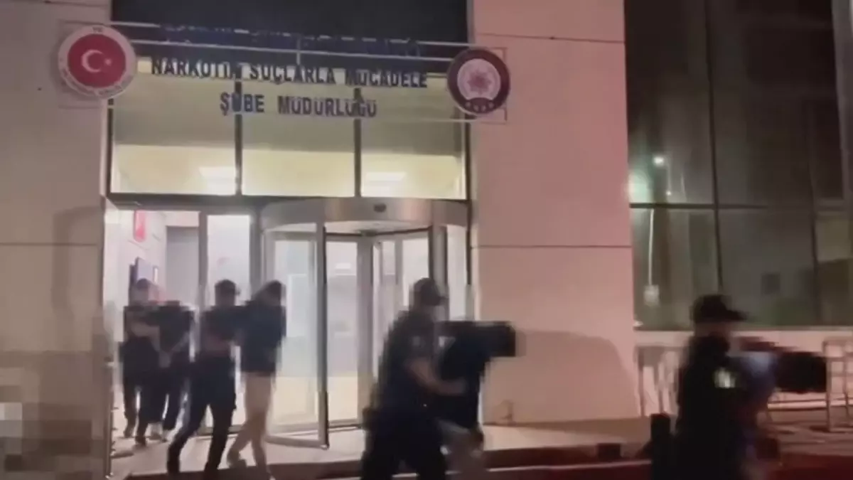 İtalya\'da Genel Grev: Sendikalar Protesto İçin Toplanıyor