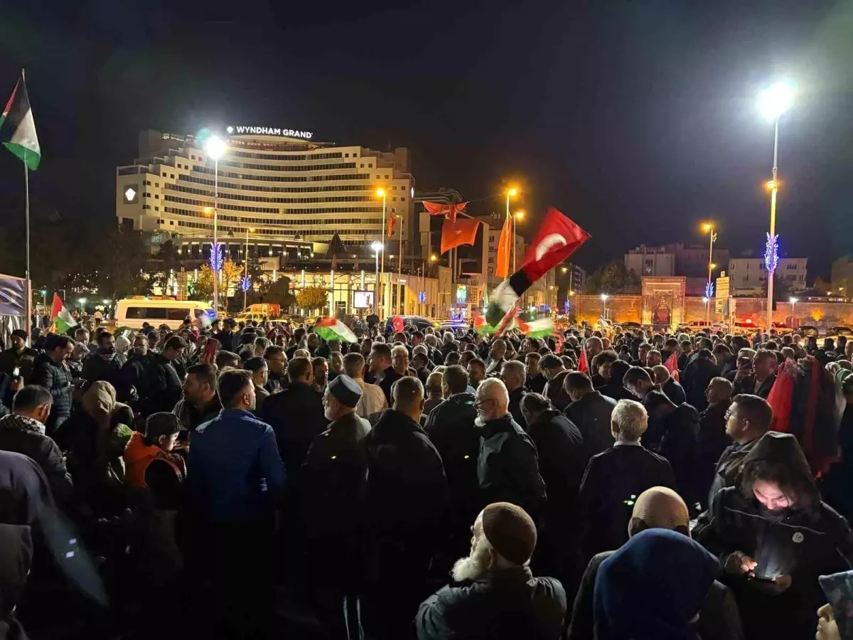 Kayseri\'de İsrail\'e Tepki Gösterildi
