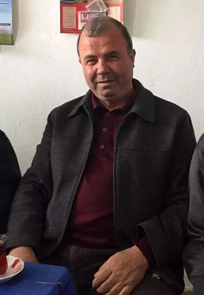 Köy meydanında iki kişiyi av tüfeğiyle öldürdü