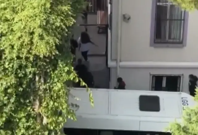 Marmara'da 5 büyüklüğünde deprem! İstanbul'da büyük panik yaşandı