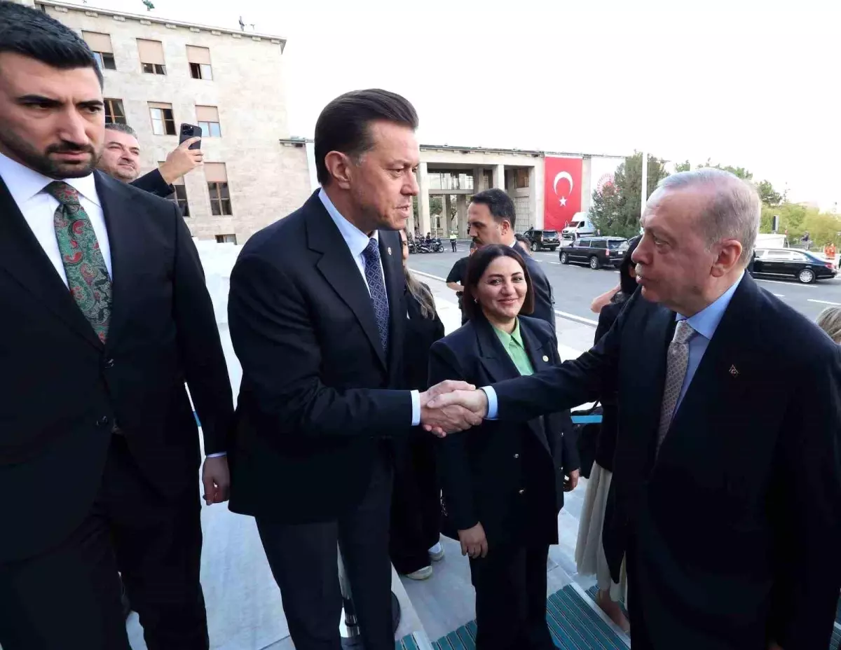 AK Parti Eskişehir Milletvekili Hatipoğlu, 28. Dönem 4. Yasama Yılı\'nın İlk Genel Kurul Toplantısında