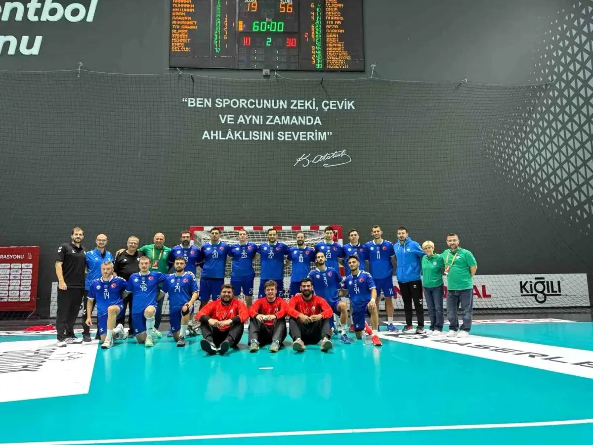 Nilüfer Belediyespor Hentbolda Liderliği Ele Geçirdi
