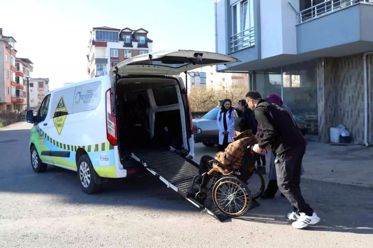 Ordu\'da Engelsiz Taksi Hizmeti Engelli Bireylerin Yanında