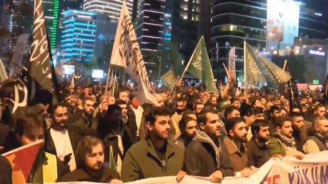 Sumud filosuna saldırıyı duyanlar İstanbul'da sokağa döküldü