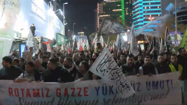 Sumud filosuna saldırıyı duyanlar İstanbul'da sokağa döküldü