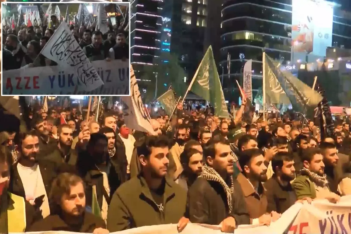 Sumud filosuna saldırıyı duyanlar İstanbul\'da sokağa döküldü