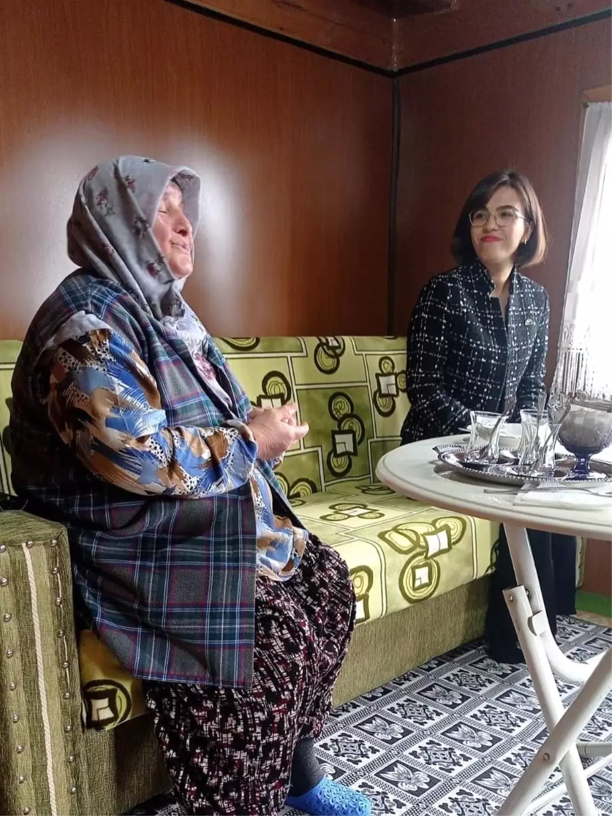 Yaşlılar Günü\'nde Anlamlı Ziyaret