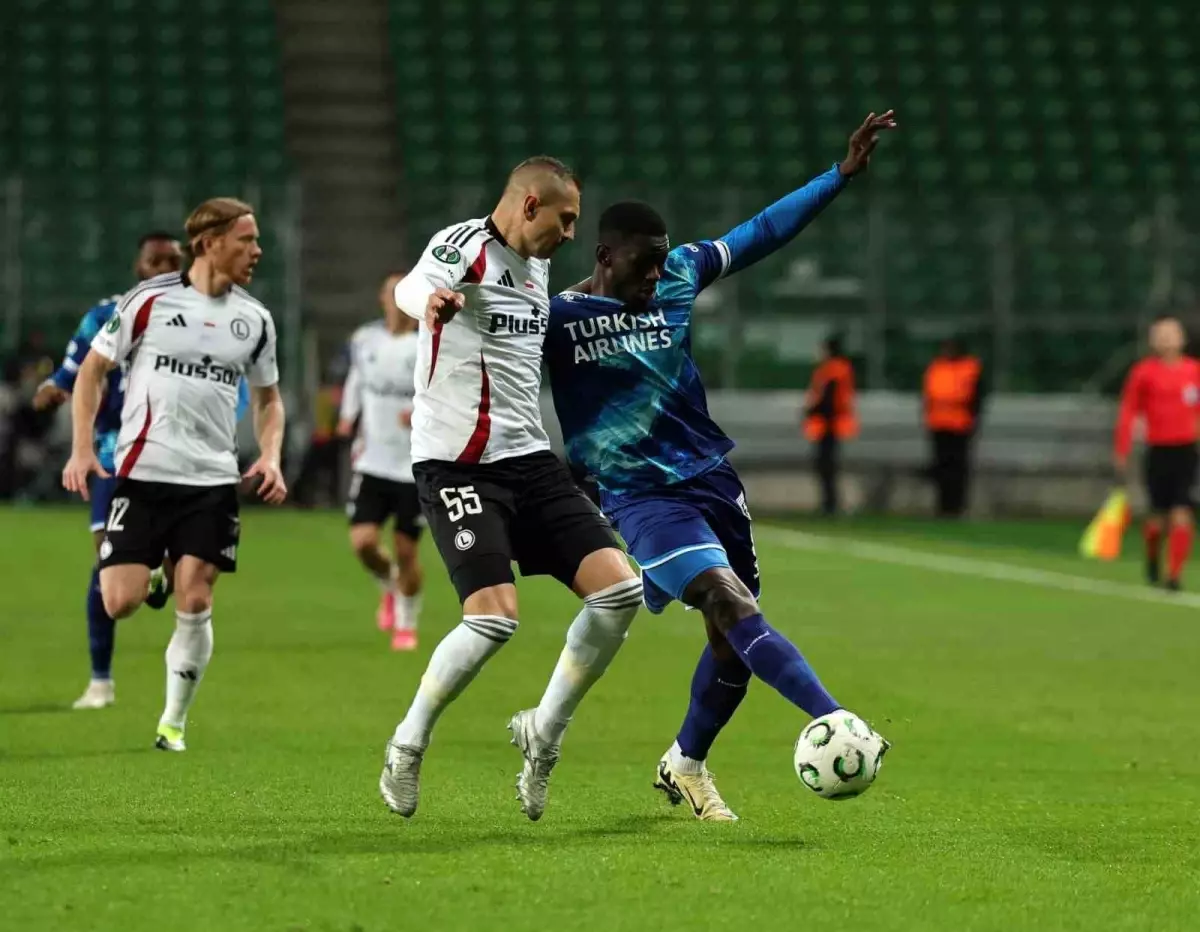 Samsunspor, Legia Varşova\'ya Karşı Önde