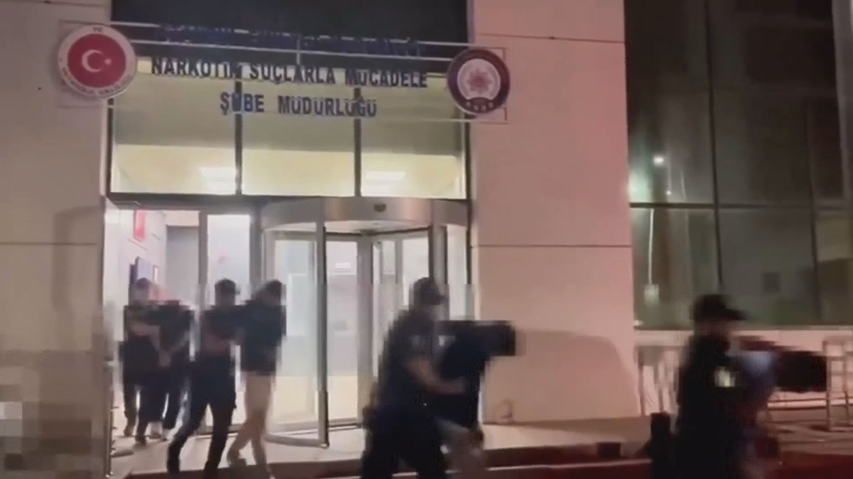 İstanbul Merkezli Operasyonda 189 Kişi Gözaltında