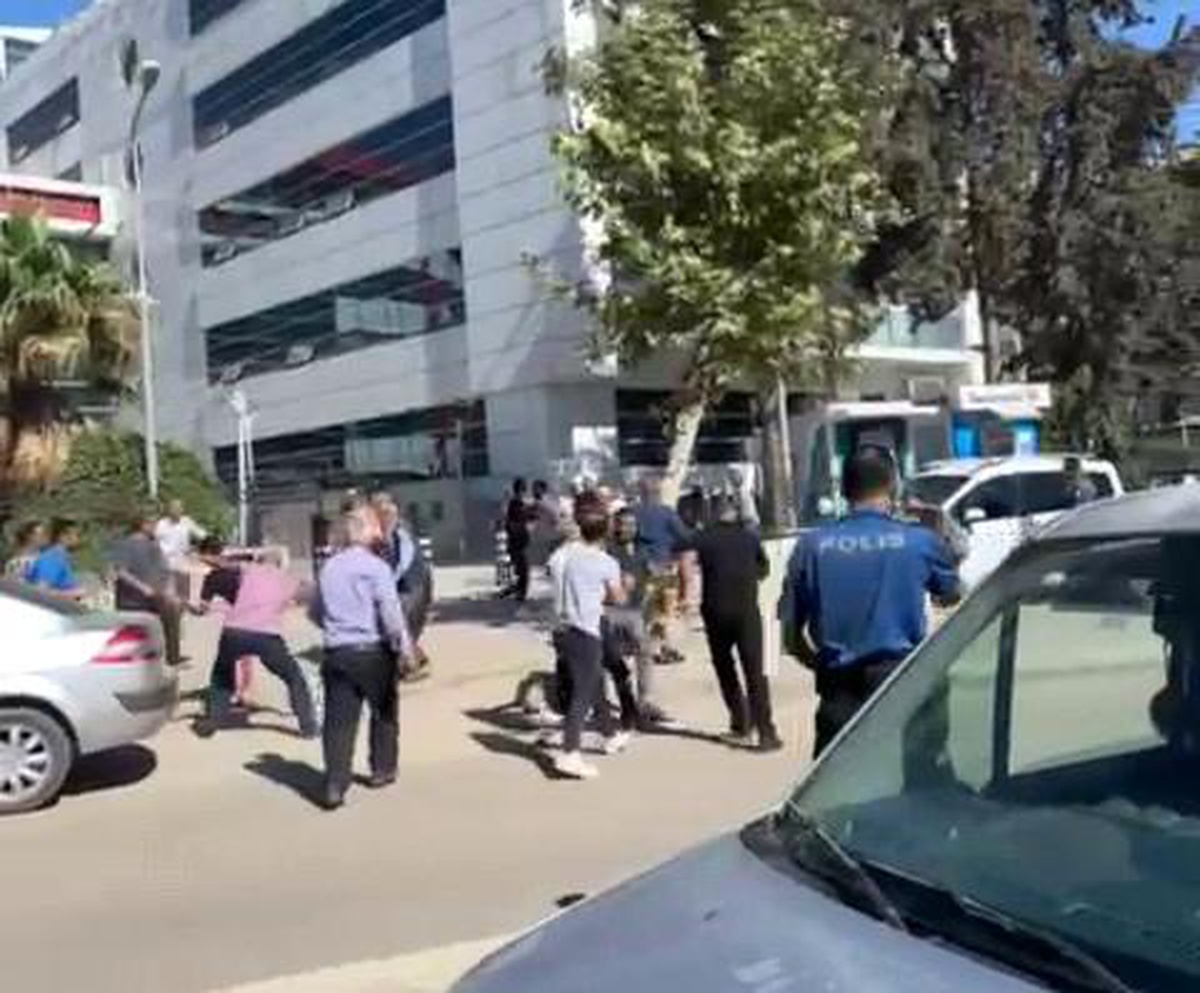 Adıyaman\'da Muhtarlık Kavgası: 30 Yaralı