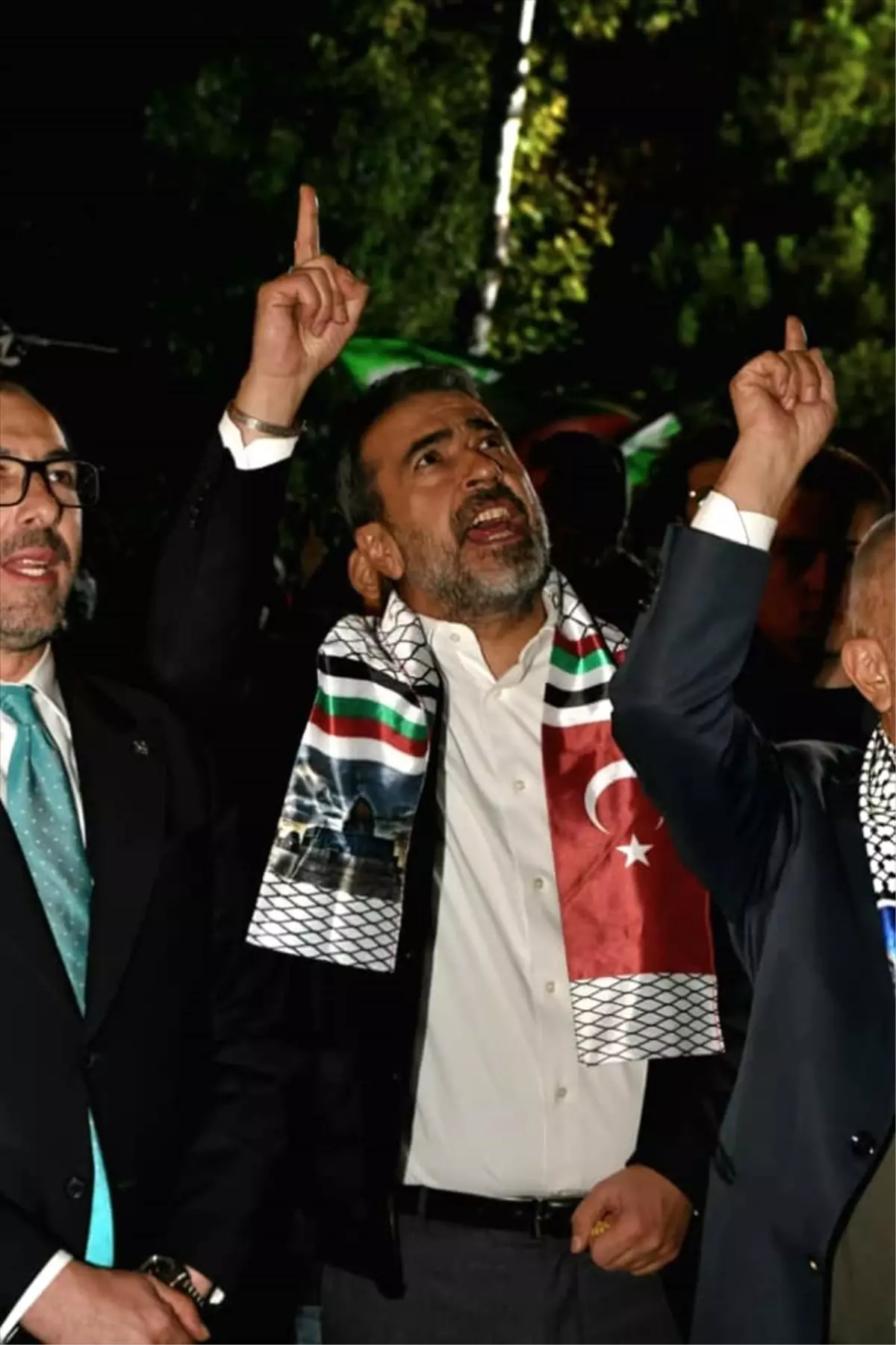 AK Parti Ankara İl Başkanı Özcan\'dan İsrail\'in alıkoyduğu Metehan Sarı\'nın ailesine destek