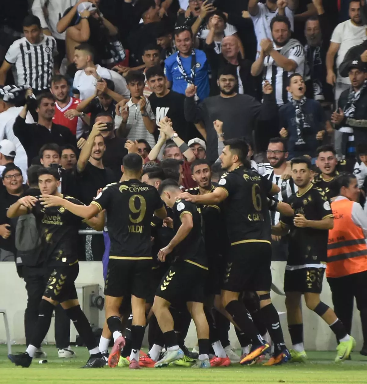Altay, Bornova Deplasmanında Moral Arıyor