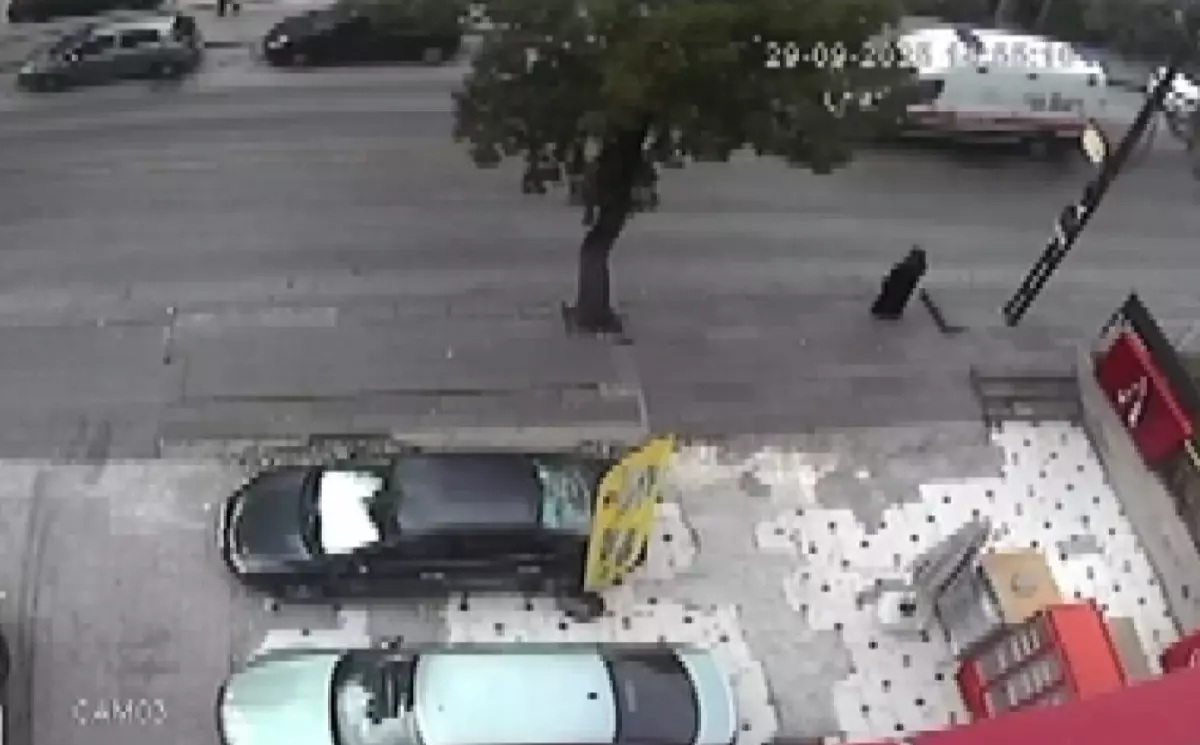 Ambulansın Çarptığı Kadın Hayatını Kaybetti