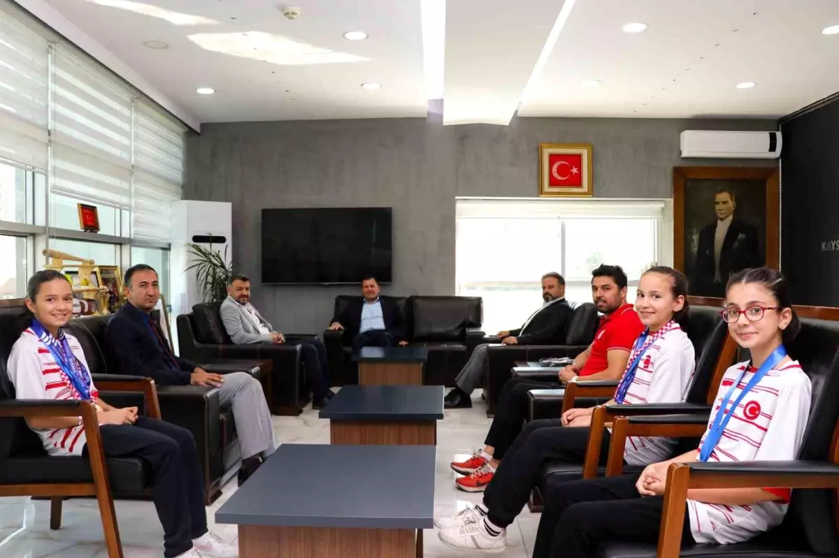 Kayseri Badminton Takımı\'ndan Büyük Başarı