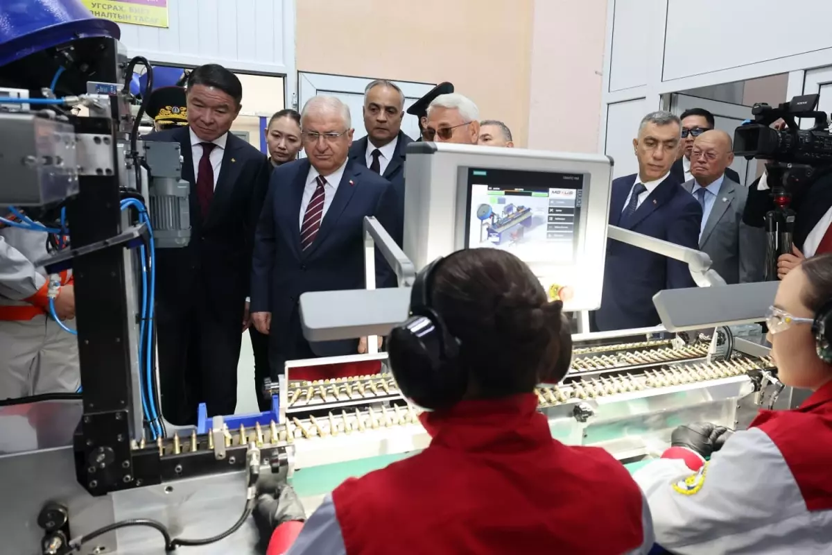 Bakan Güler, Moğolistan\'da Fişek Fabrikasını Açtı