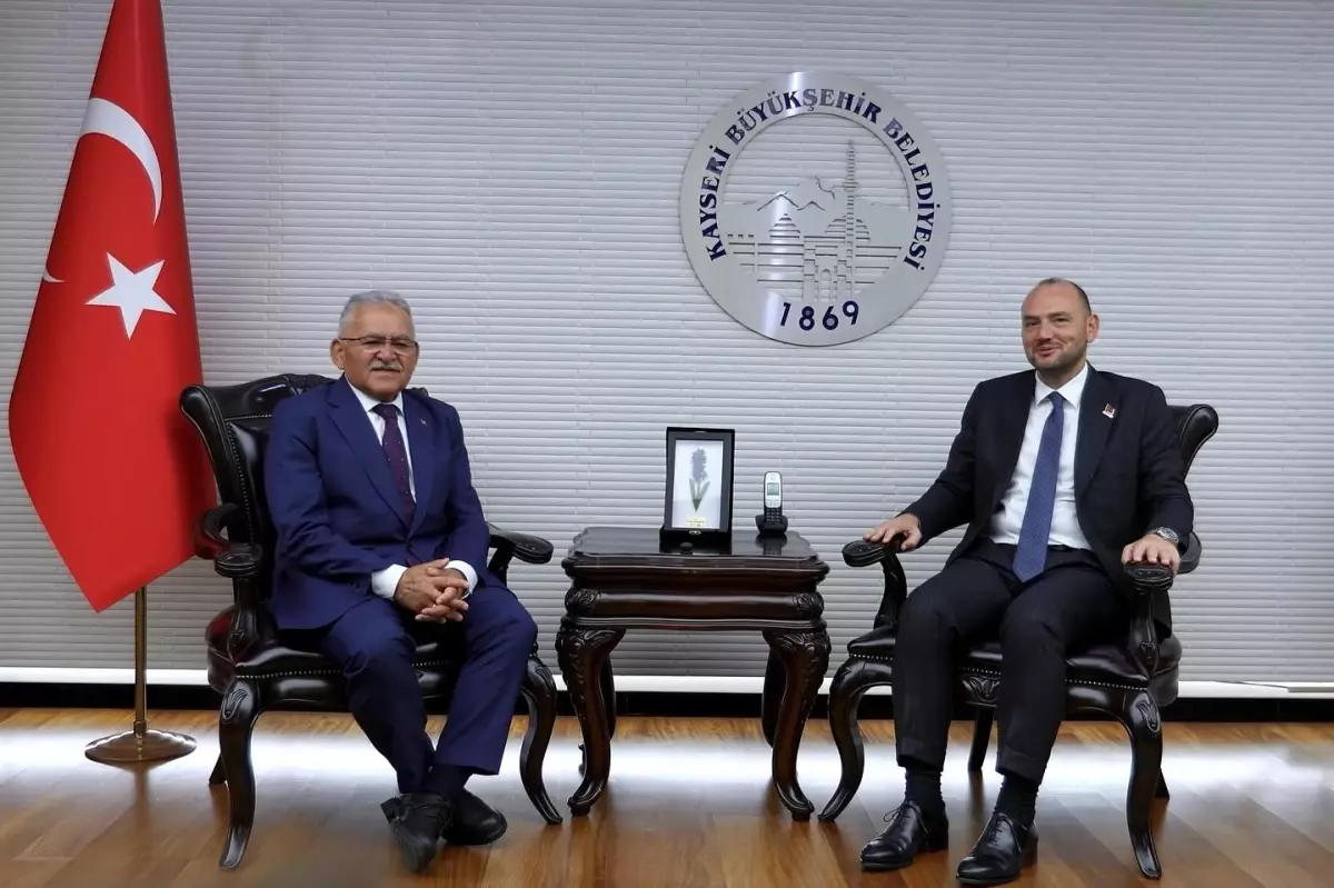Kayseri\'de MÜSİAD Genel Başkanı Burhan Özdemir\'den Ziyaret