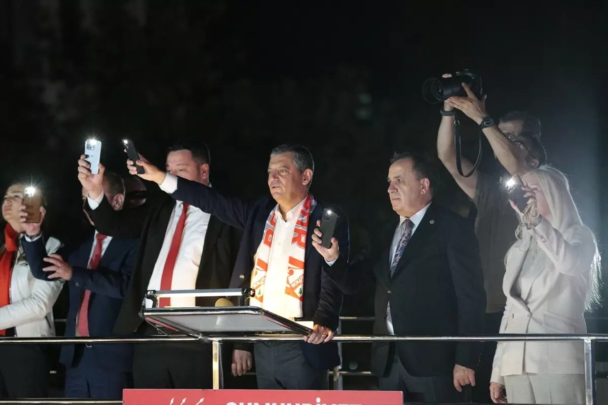 Özgür Özel: Adalet ve Demokrasi İçin Birlikte Mücadele