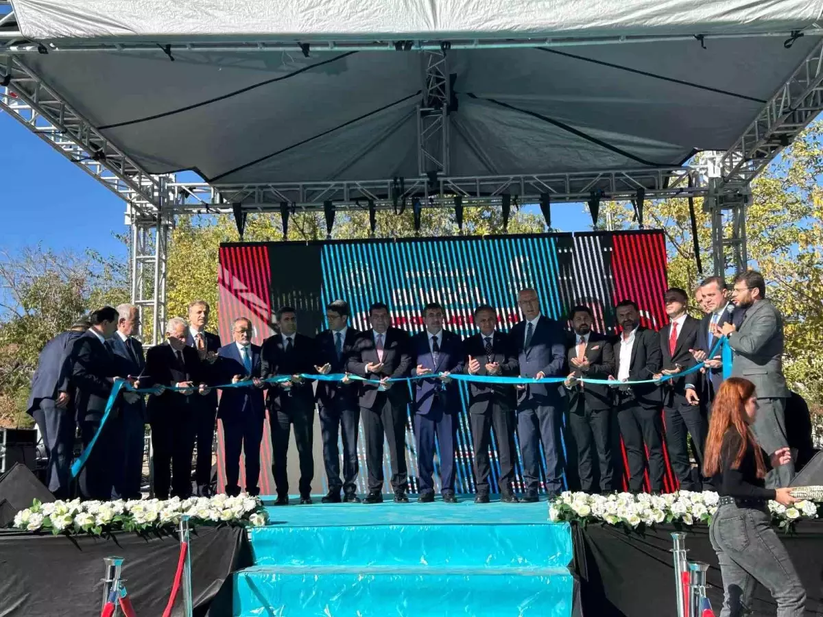 Cumhurbaşkanı Yardımcısı Cevdet Yılmaz Bingöl\'de Törenlere Katıldı