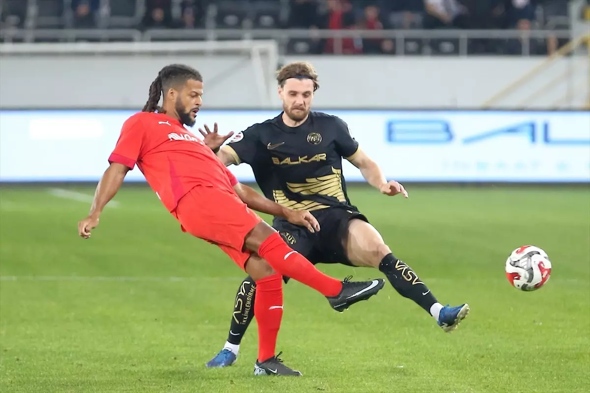Çorum FK, Manisa\'yı 3-1 Mağlup Etti