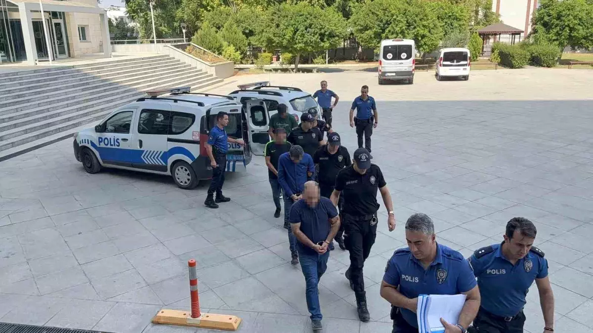 Tarsus\'taki Asansör Kazasında 4 Kişi Adliyeye Sevk Edildi