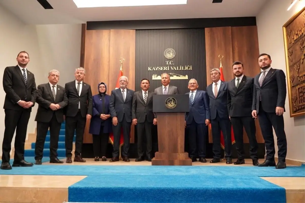 İçişleri Bakanı Ali Yerlikaya Kayseri Valiliğini Ziyaret Etti