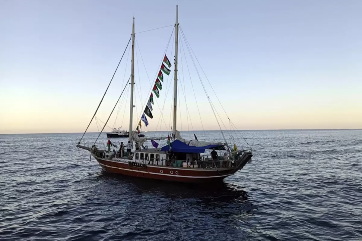 İsrail\'in engellemelerine rağmen bir filo daha Gazze\'ye doğru ilerliyor