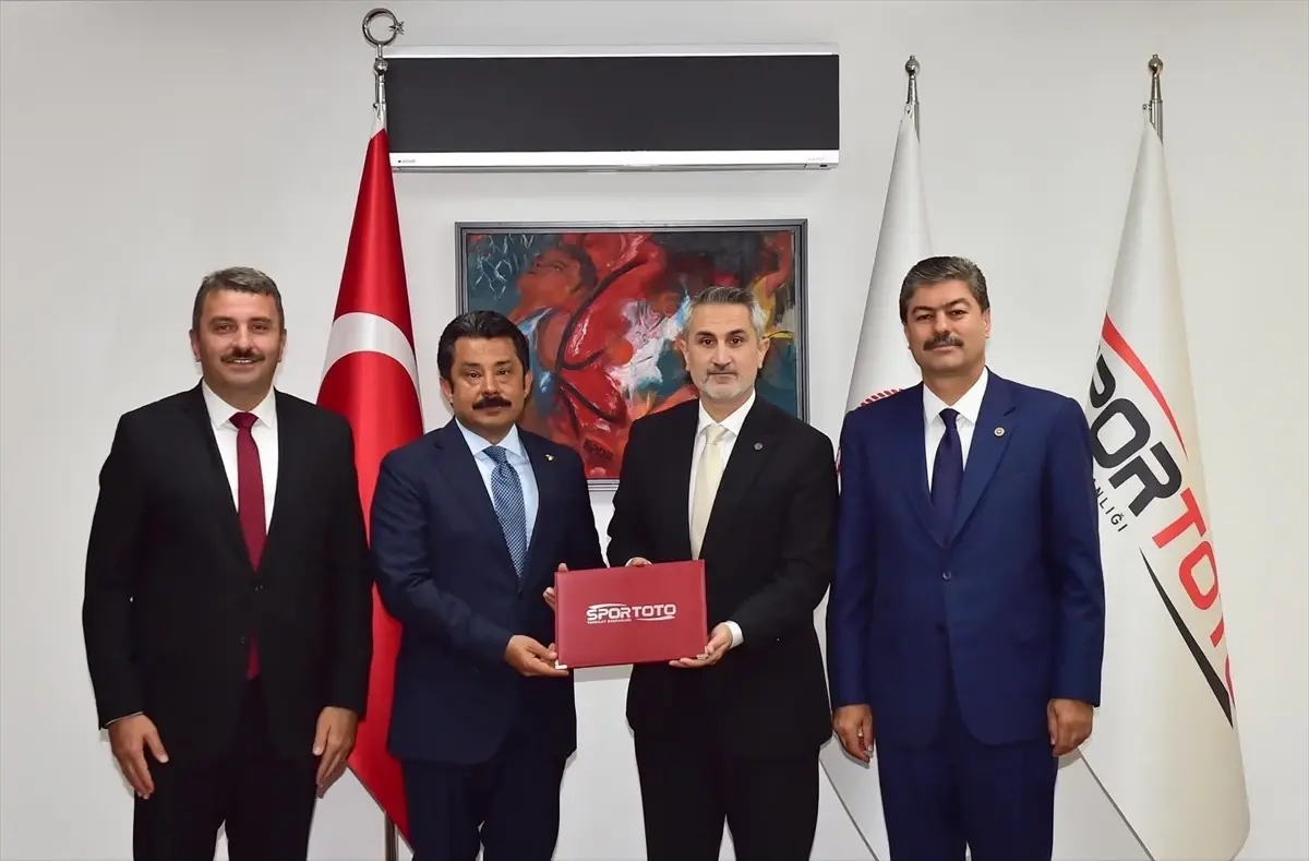 Kırşehir\'de Spor Yatırımları İlerliyor