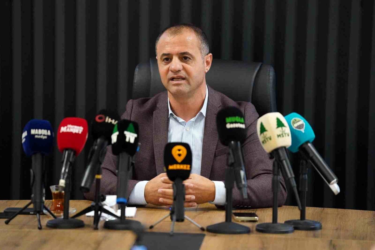 Muğlaspor Başkanı Menaf Kıyanç: \'Bu şehir takıma sahip çıkmalı\'