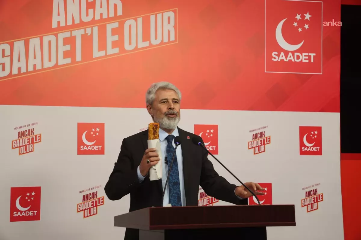 Kürsüye elinde tavuk dürümle çıkıp "Dürümflasyon" hesabı yaptı