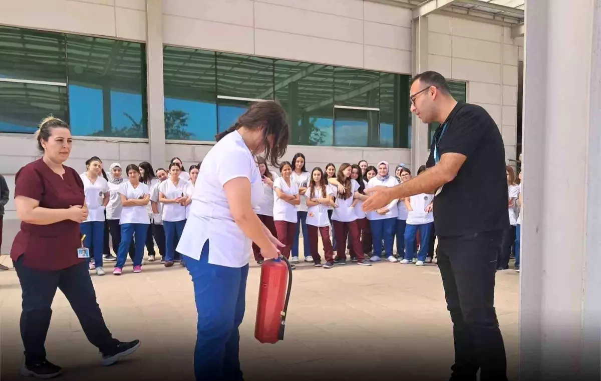 Nazilli\'de Öğrencilere Afet Eğitimi