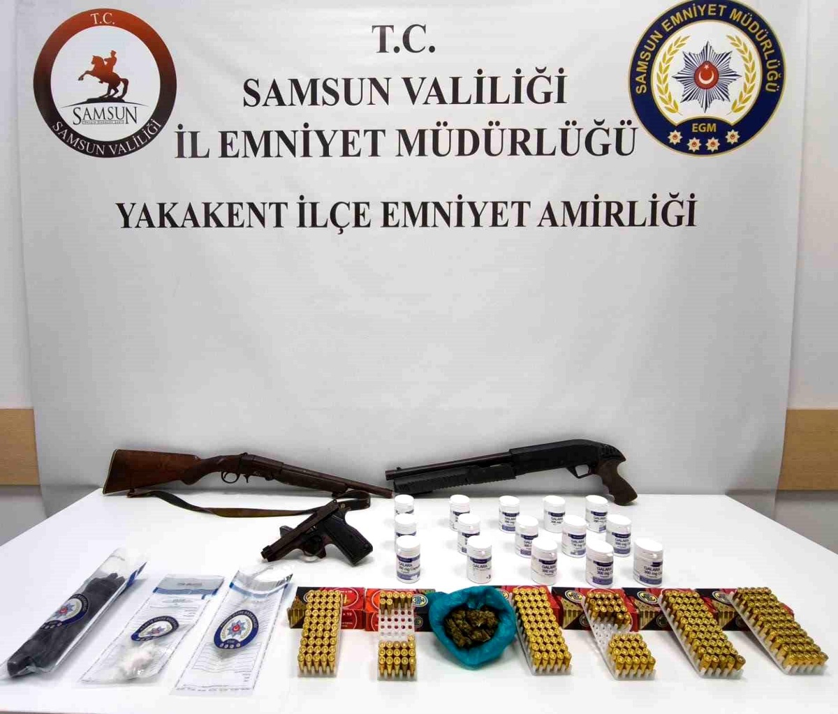 Samsun\'da Uyuşturucu Operasyonu: 9 Bin Hap Ele Geçirildi