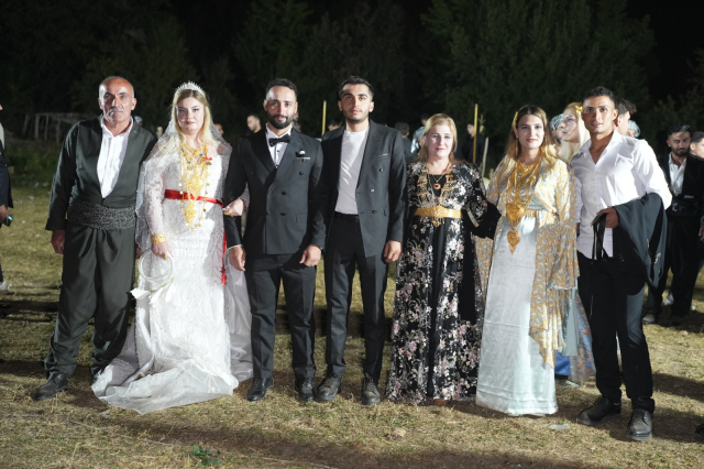 Şırnak'ta Jirki Aşireti'nden Görkemli Düğün: Damada 3 Milyon TL, Geline 1,5 Kilo Altın