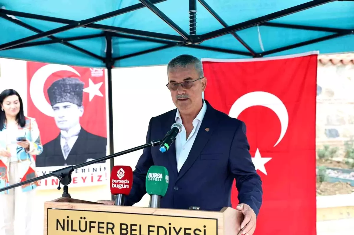 Nilüfer\'de Hak Sahiplerine İmar Planı Tapuları Teslim Edildi