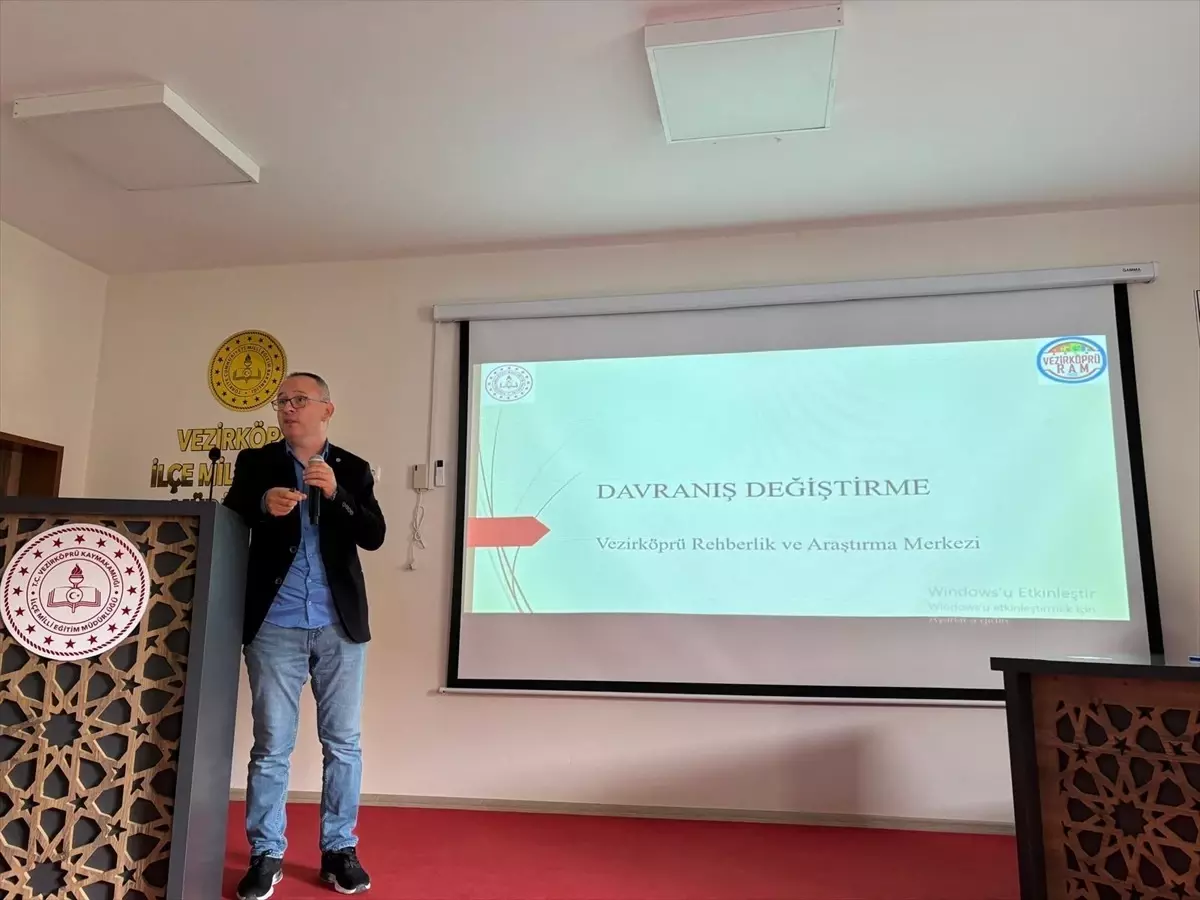 Vezirköprü\'de Özel Eğitim Semineri Düzenlendi