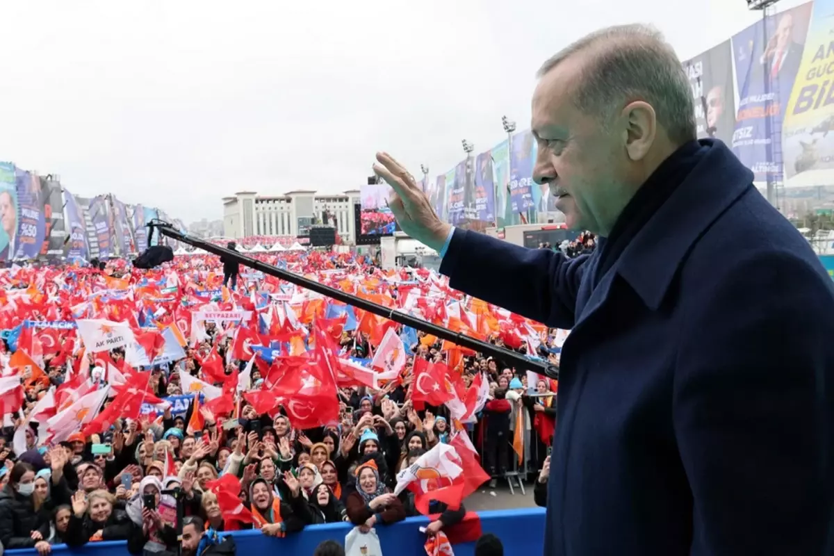 AK Partili Şamil Tayyar\'dan kulisleri hareketlendiren referandum çıkışı: Bunu bilgi olarak söylüyorum