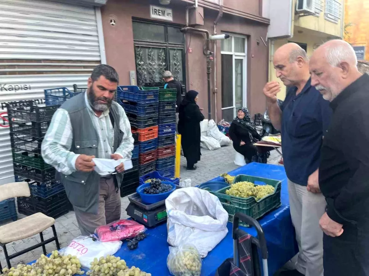Alaşehir Üzümleri Tavşanlı\'da Satışta